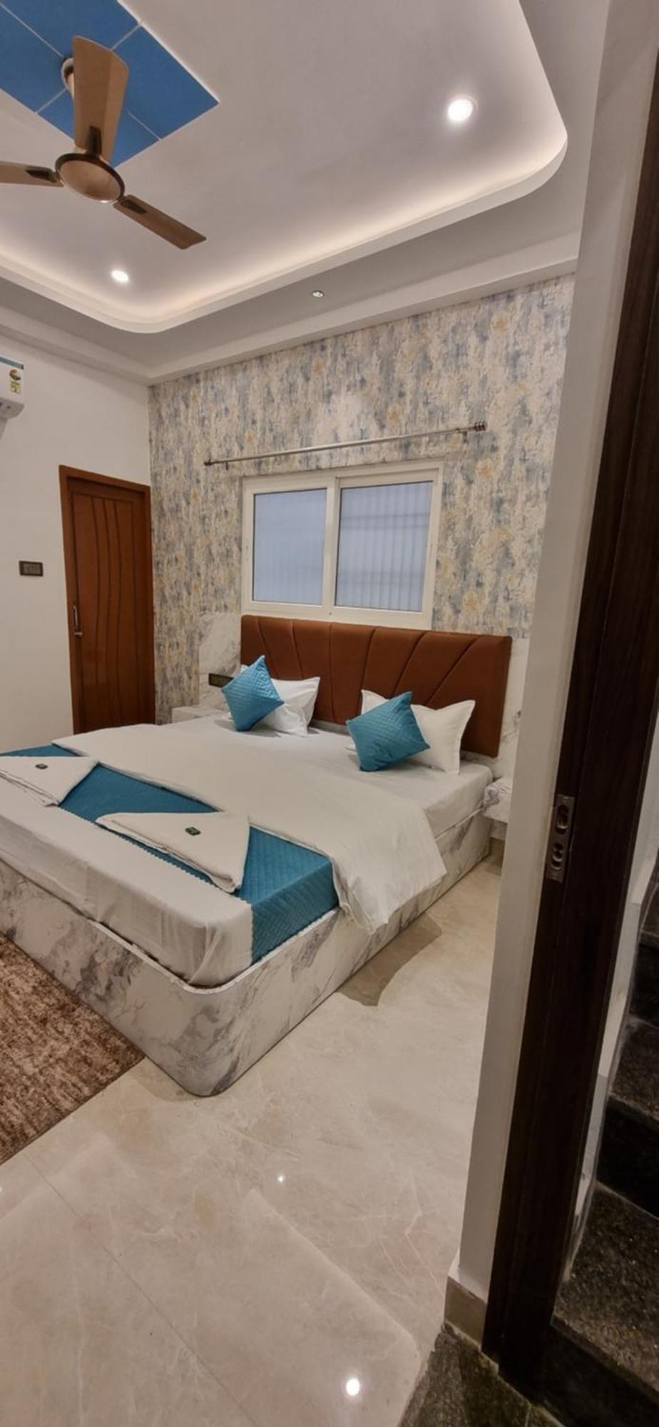 Hotel Mm Grand Varanasi Esterno foto